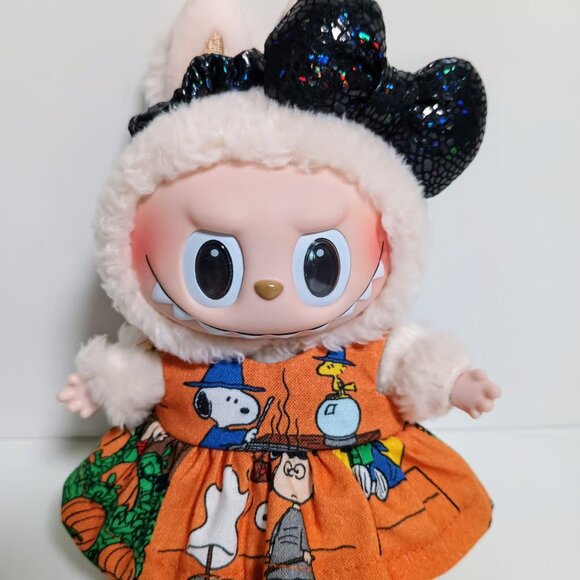 Custom Halloween Peanuts Snoopy and Dress and Metallic Bow to fit Labubu - Picture 5 of 6